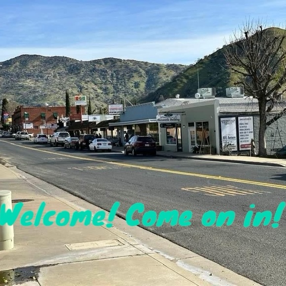 Share show notifications Please don’t buy this poster - Picture 6 of 9